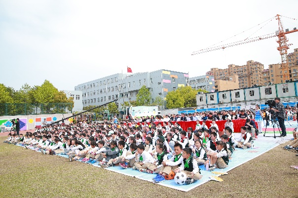 足球精神深入人心,让足球文化在校园足球中发扬光大