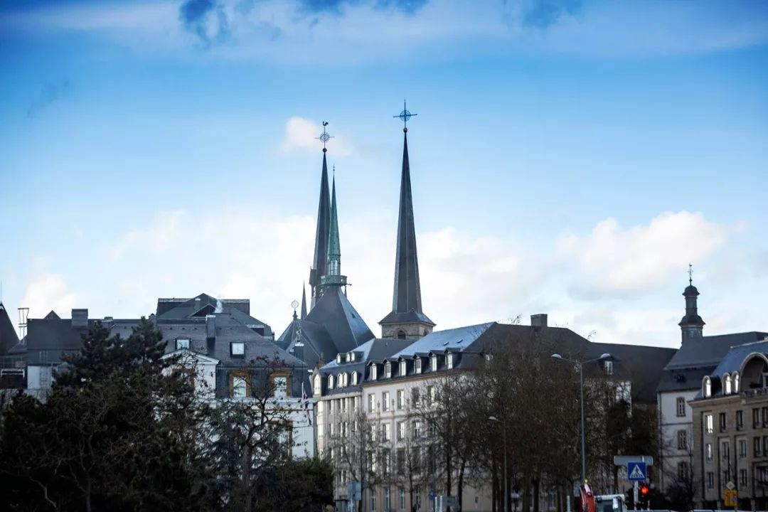 卢森堡是谁的属国,卢森堡是谁呀