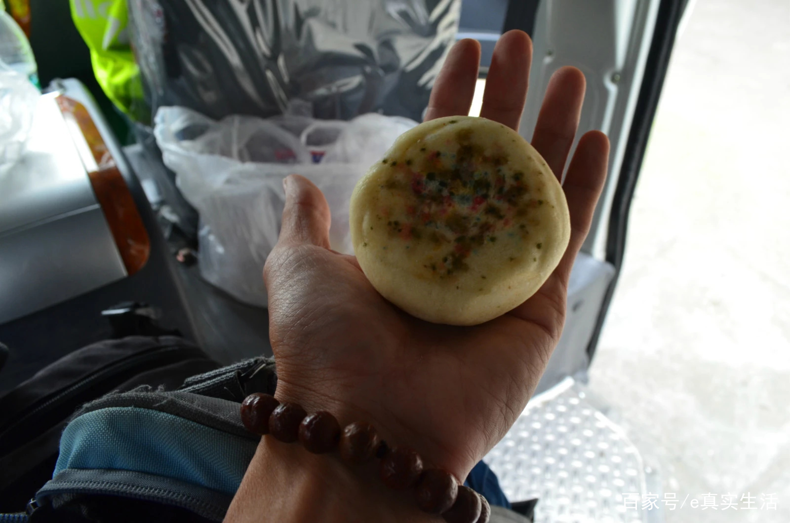 上里古镇，一个名副其实的古镇，人很少，跟丽江大研古城有的一比