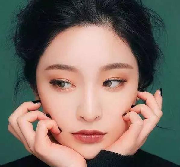 好用的气垫推荐遮瑕不脱妆,适合混干且遮瑕力高的气垫