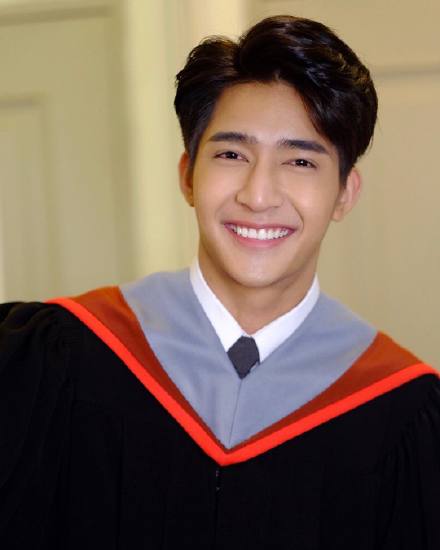 盘点他泰小可爱们的学士照：各个学霸努力又优秀