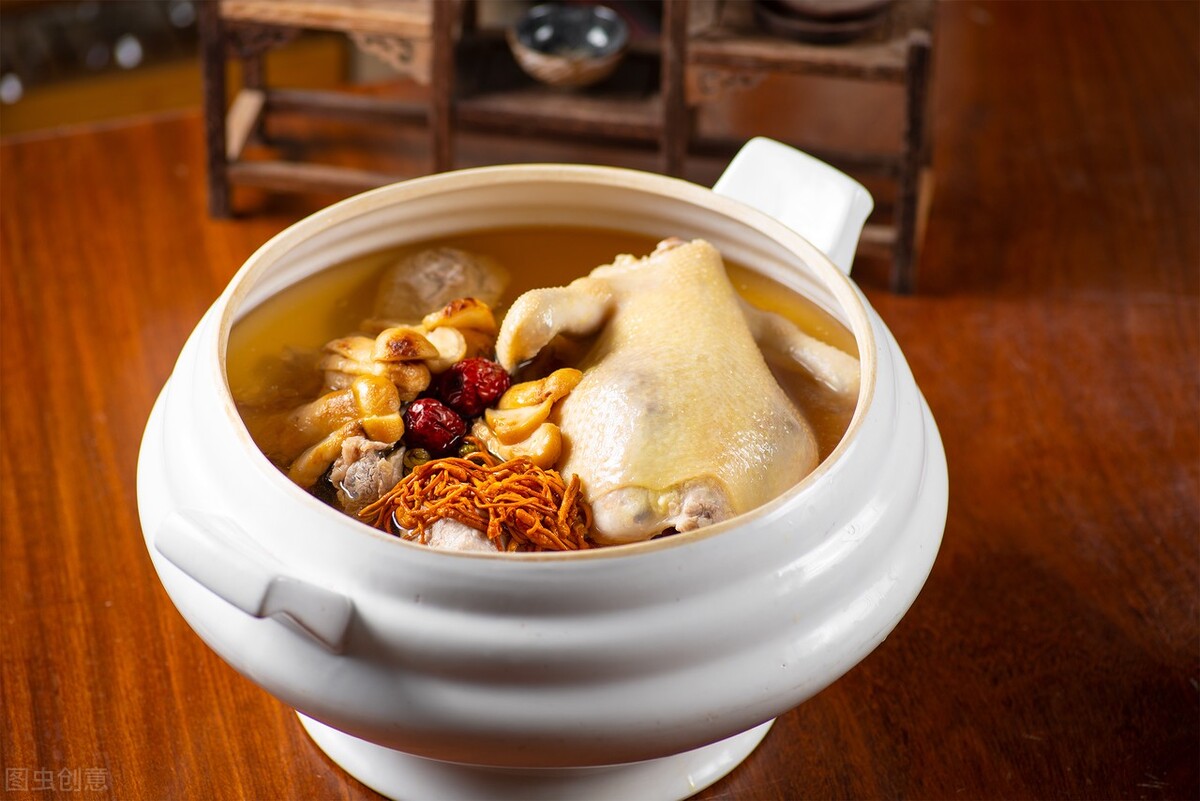 喝什么鸡汤好吃又营养,夏天适合喝的炖鸡汤