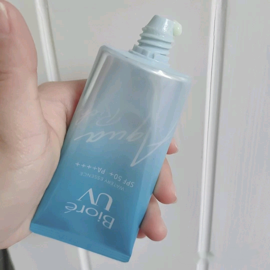 防晒推荐欧莱雅小金瓶,防晒排名第一名口碑最好欧莱雅