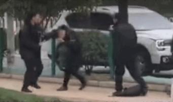 开发商殴打验房师,打装修工人夫妇事件