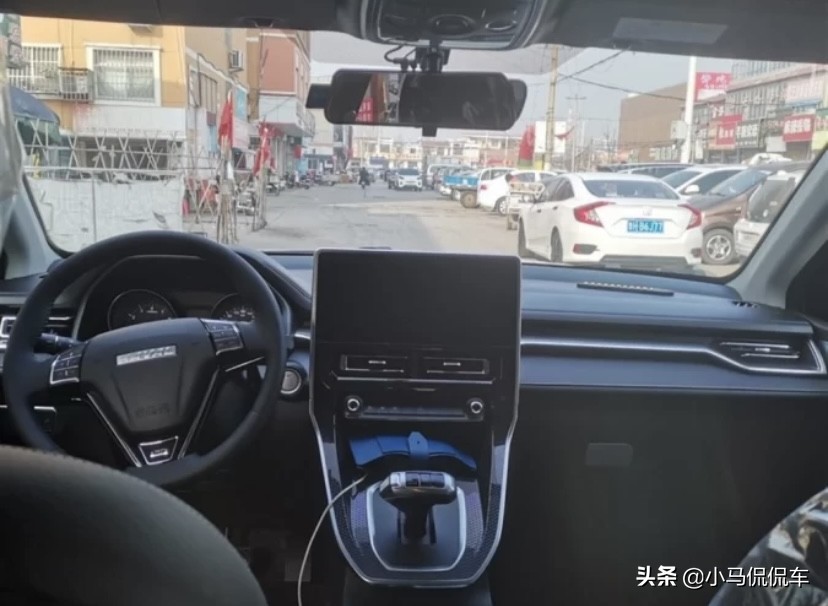 中规中矩车型推荐,4万多买18年的哈弗m6值得吗