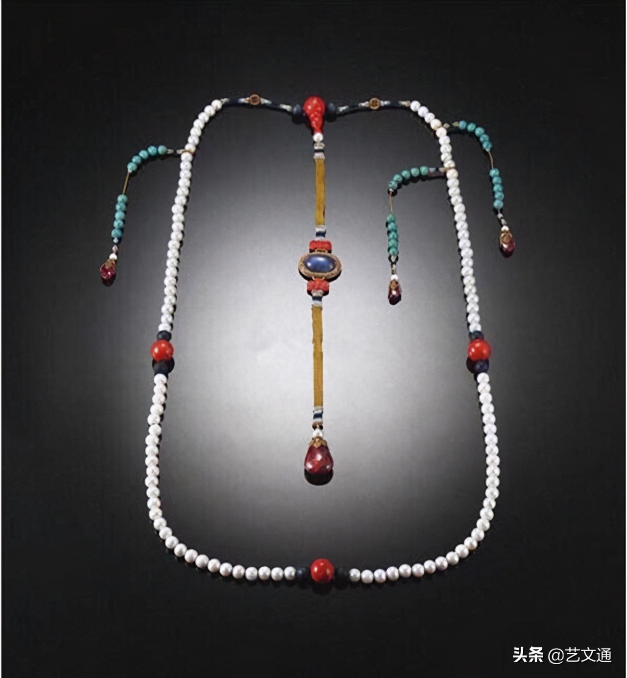 朝珠是朝廷发的吗,皇帝的朝珠值多少钱