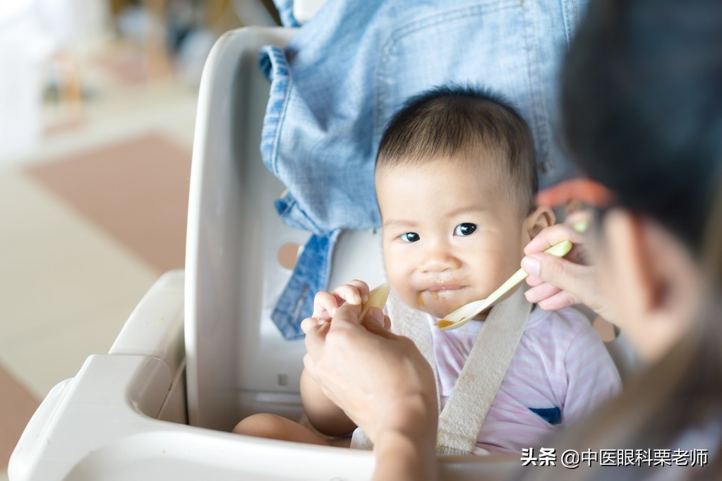 3岁宝宝300度散光算生理性散光吗,6岁小孩左眼散光300右眼散光150