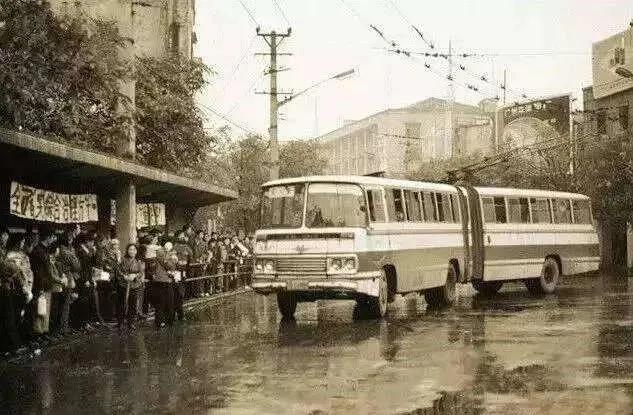 永难割舍的沧桑怀念千载不变的政商中心