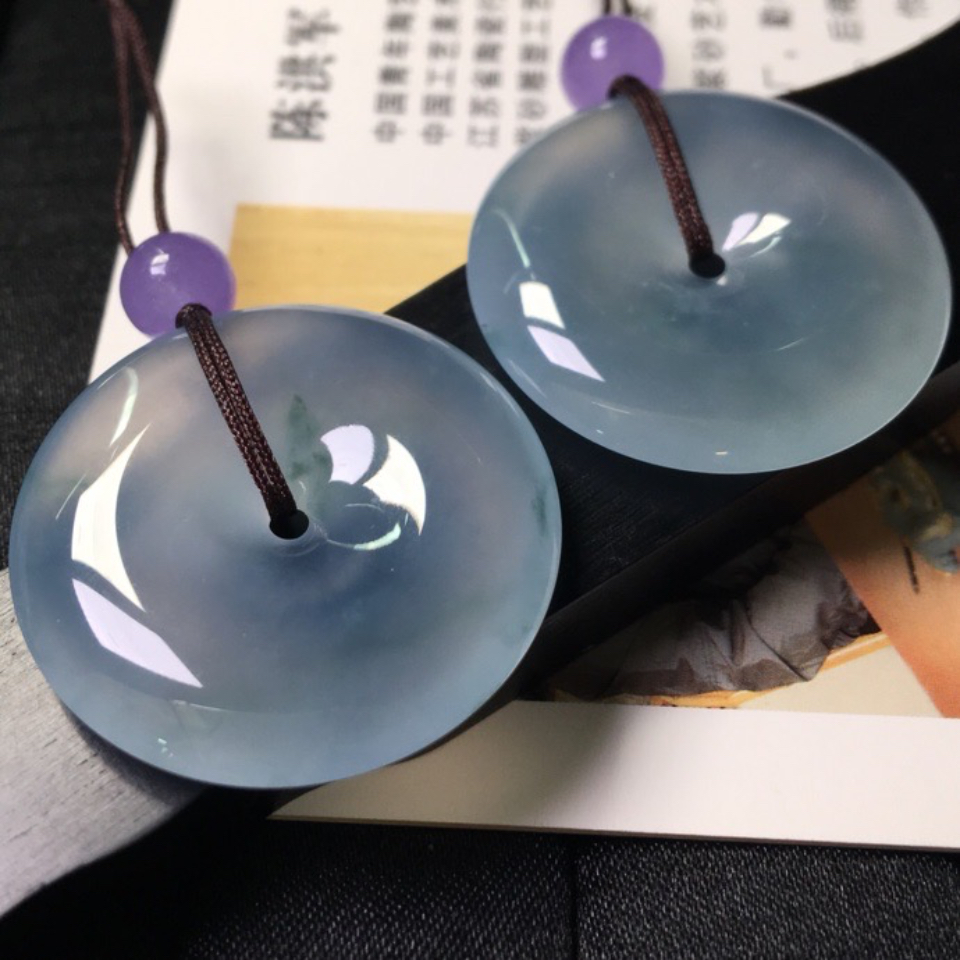 云南翡翠骗局央视,翡翠bc货有毒吗