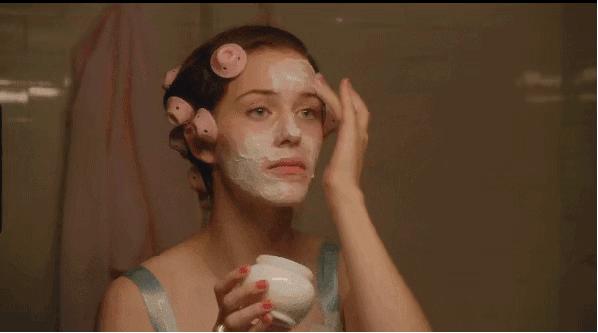 怎样敷水光面膜,明星每天敷面膜