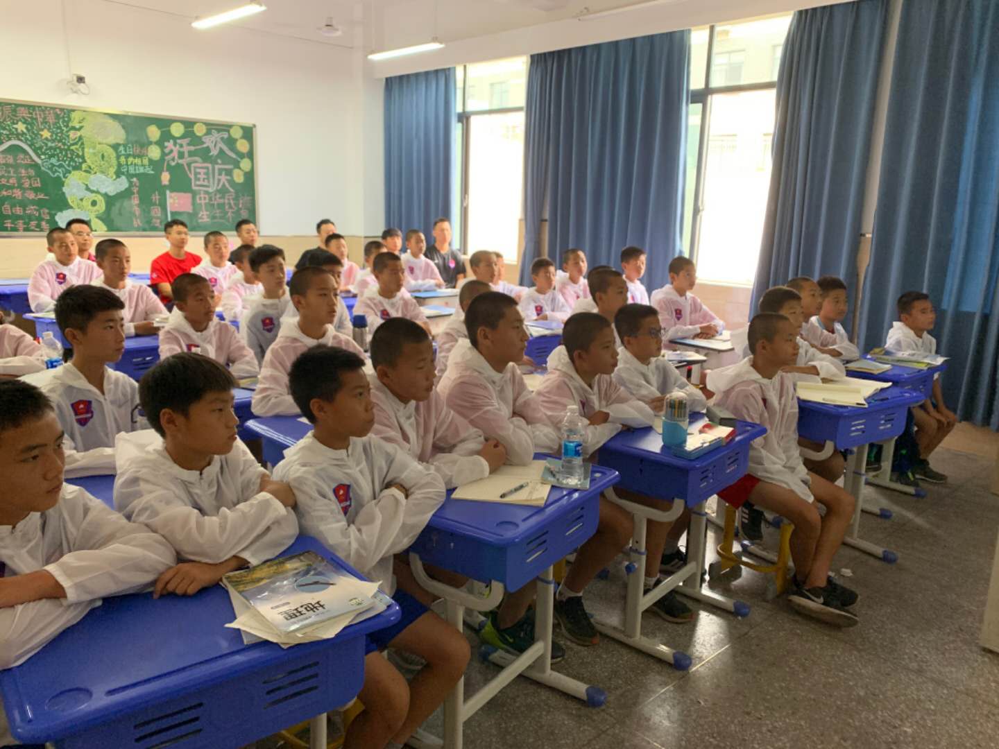 閲嶅簡棰嗛槦闄堟槑,闄堟槑棰嗛槦