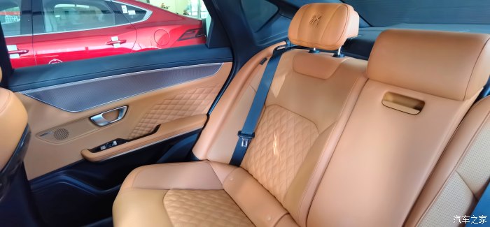 汉ev尊贵丹拿,汉ev5g丹拿版二手车