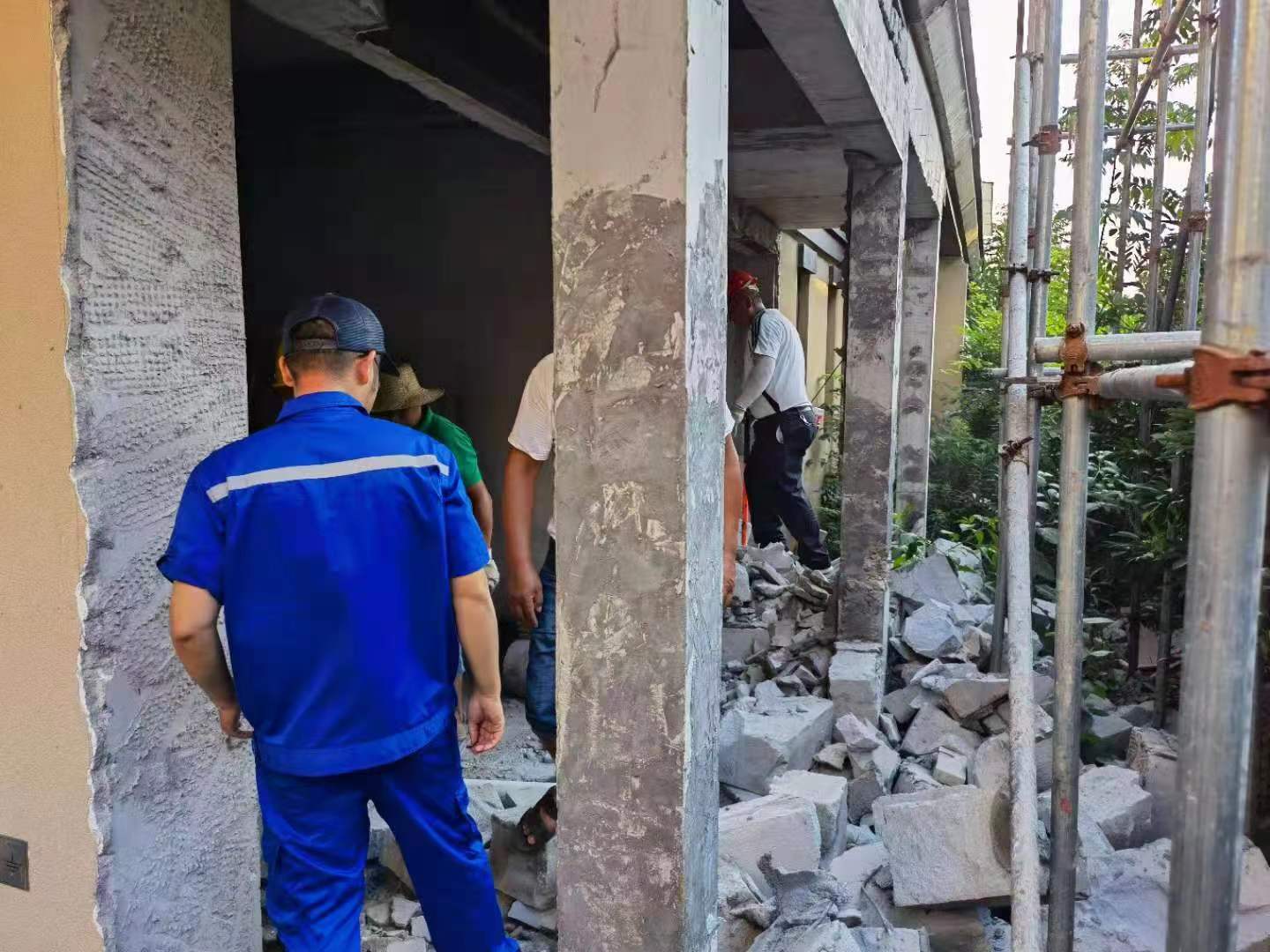 业主把自己家的燃气管道拆掉了,拆除违建遇到燃气管道怎么办