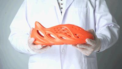 一双被所有人骂丑的鞋,洞洞鞋crocs哪一款最好看