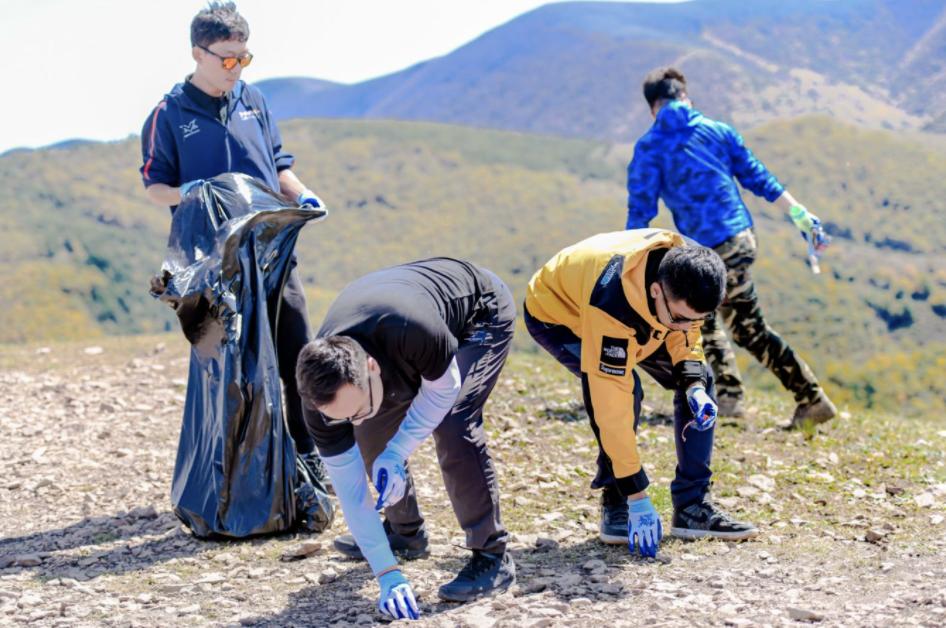 牧马人2.0t和普拉多4.0哪个好,普拉多与牧马人