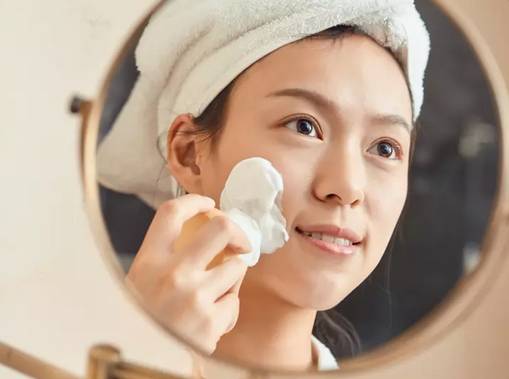 哪一款洗面奶适合混油皮,适合混油皮的清洁控油洗面奶