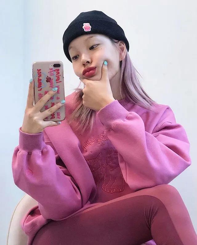 2022年韩国最流行的卫衣,韩国最火卫衣