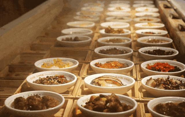 给你三秒钟选一个词语,形容岳阳的词汇