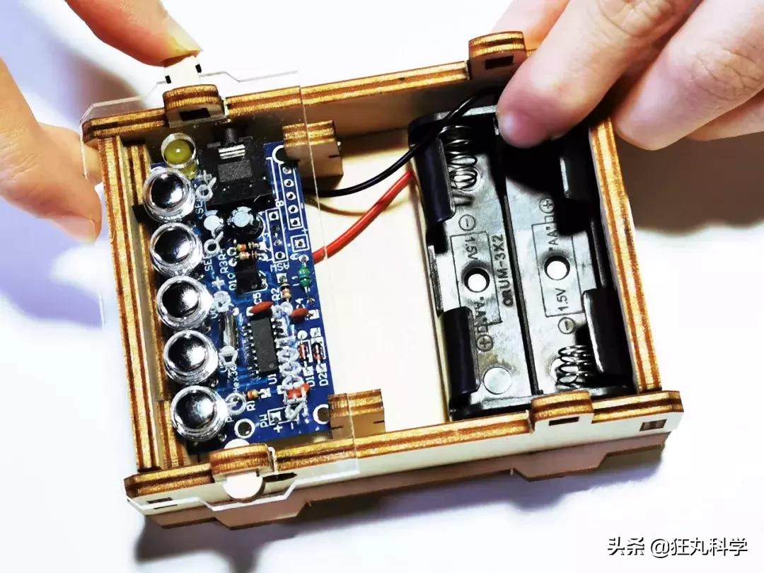 收音机改金属探测器制作视频,可以自己动手制作的发射器玩具