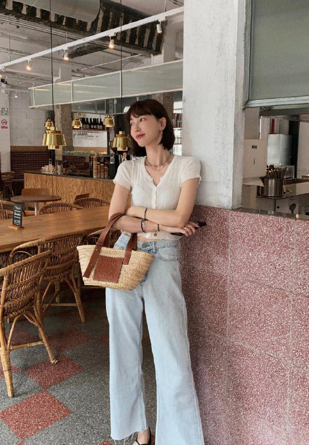 怎么穿才能时髦又好看,别盲目跟着潮流走