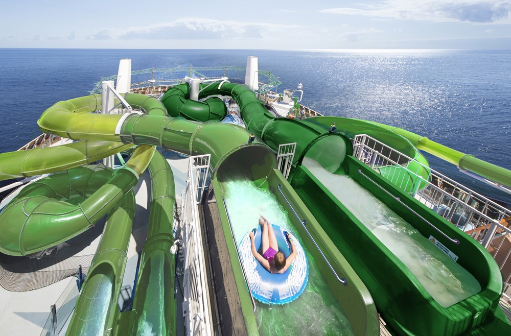 msc华彩号登船视频,msc华彩号的船身