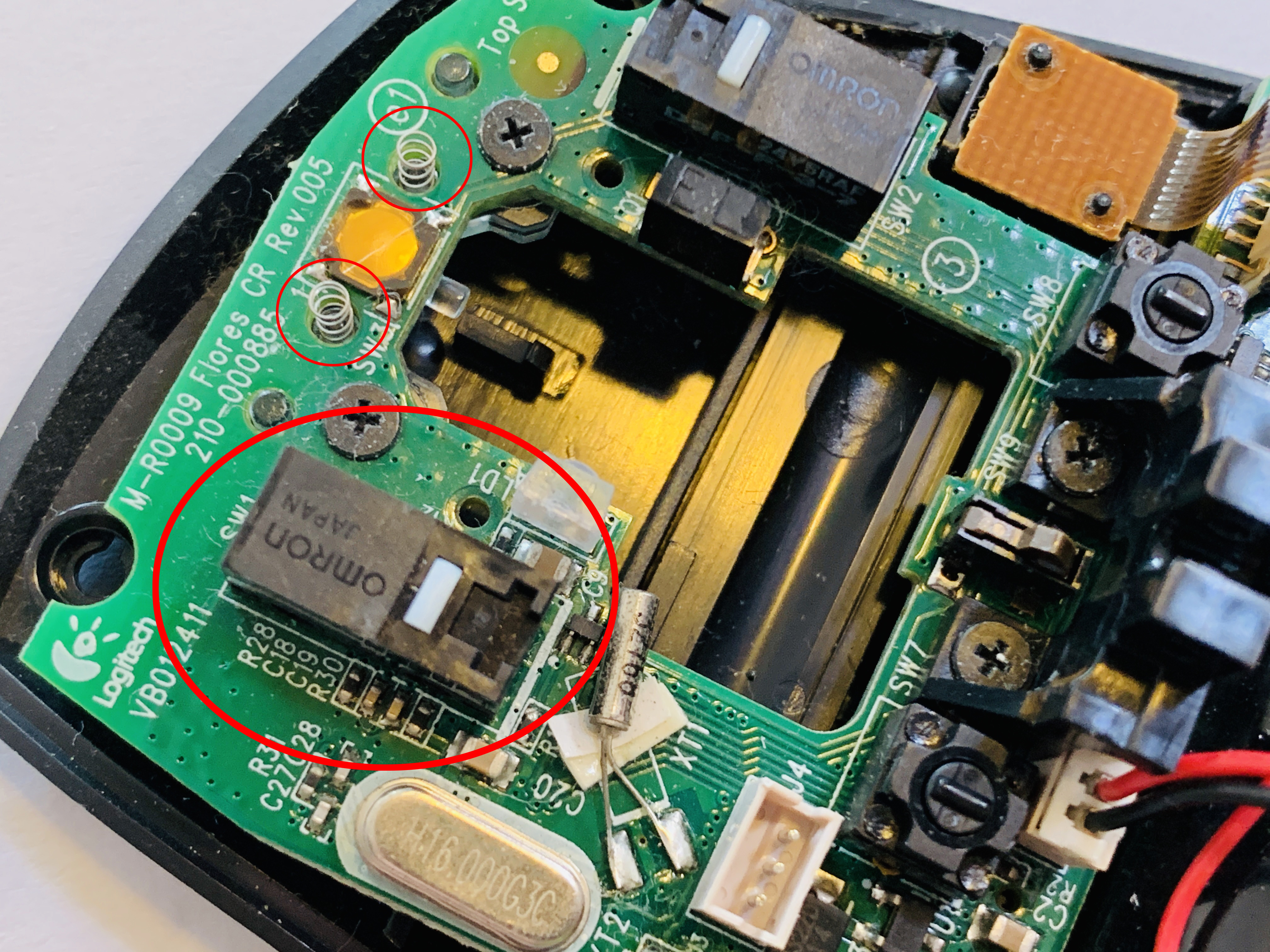 罗技无线鼠标m705和m590比较,罗技m705跟微软小馒头鼠标对比