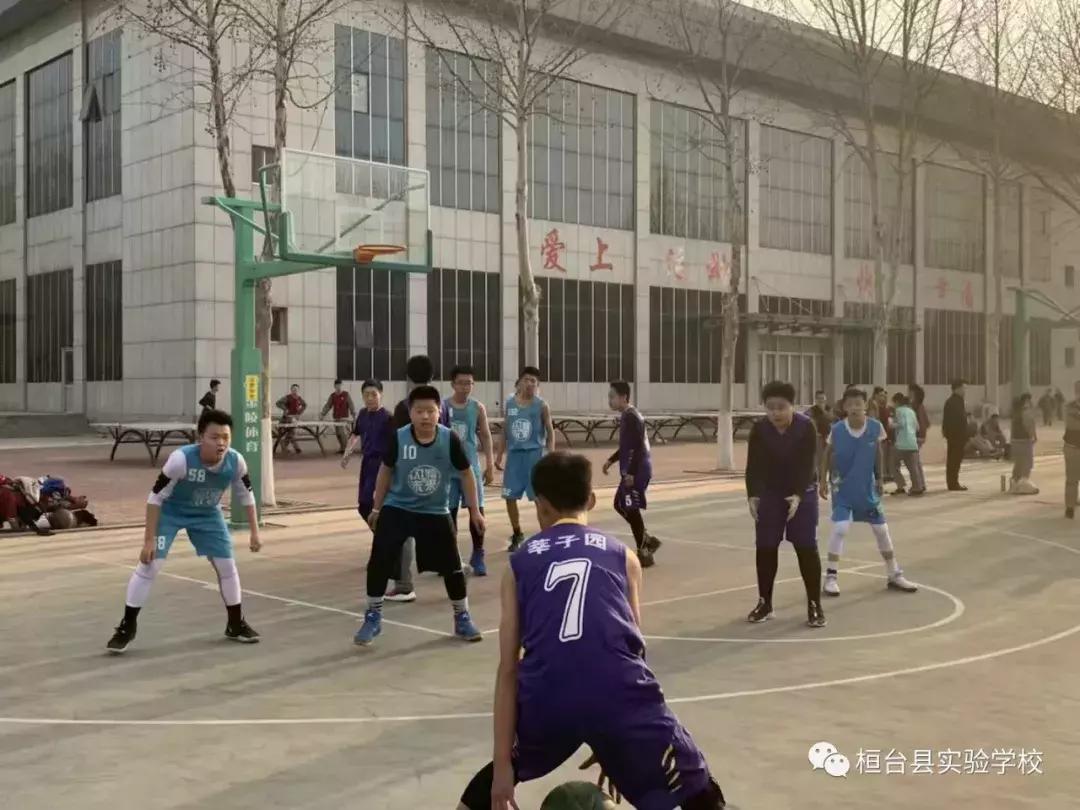 球场论英雄——中学部足球篮球班级联赛成绩公布