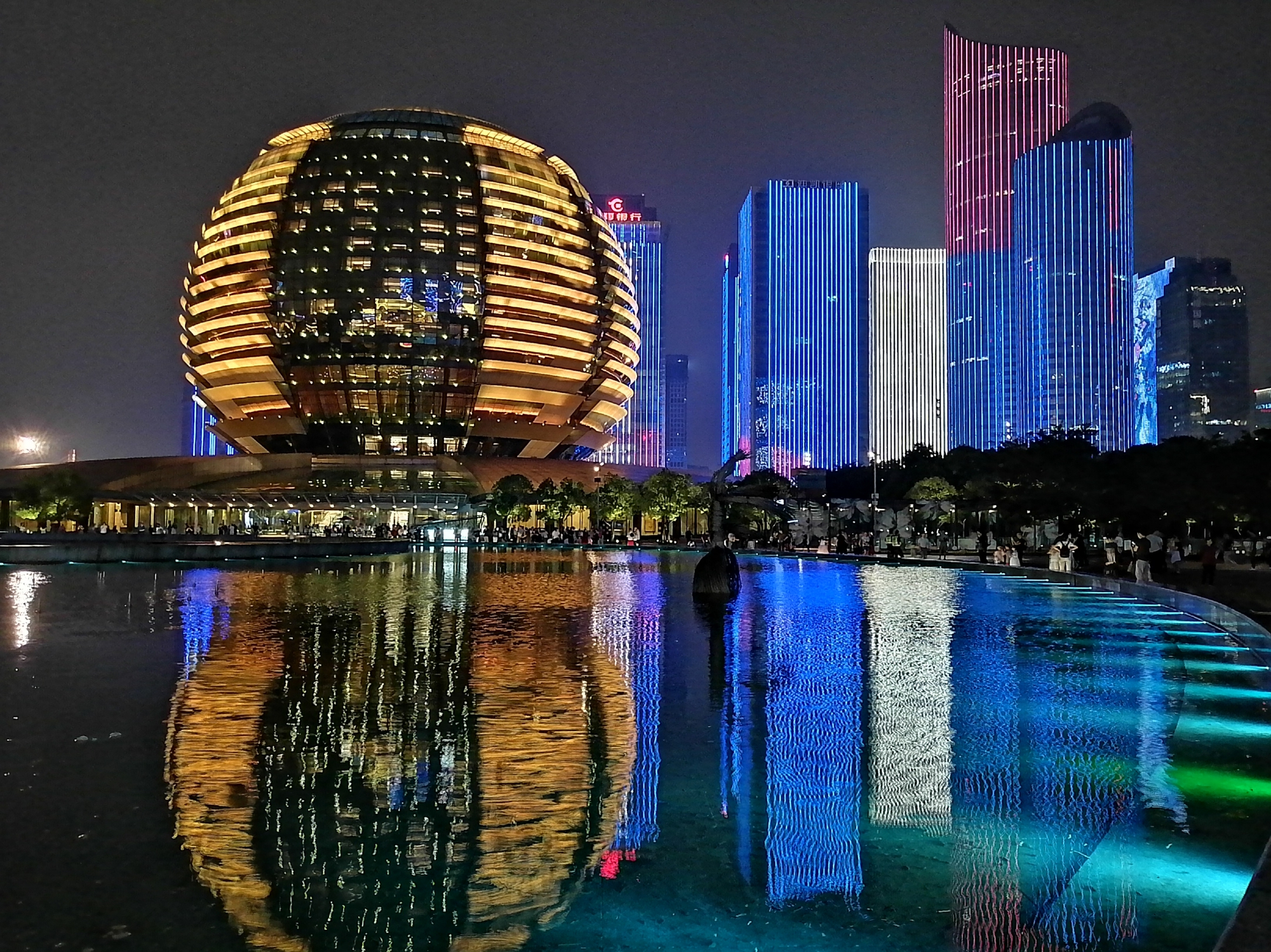 华为麦芒8测评视频,无畏前行3