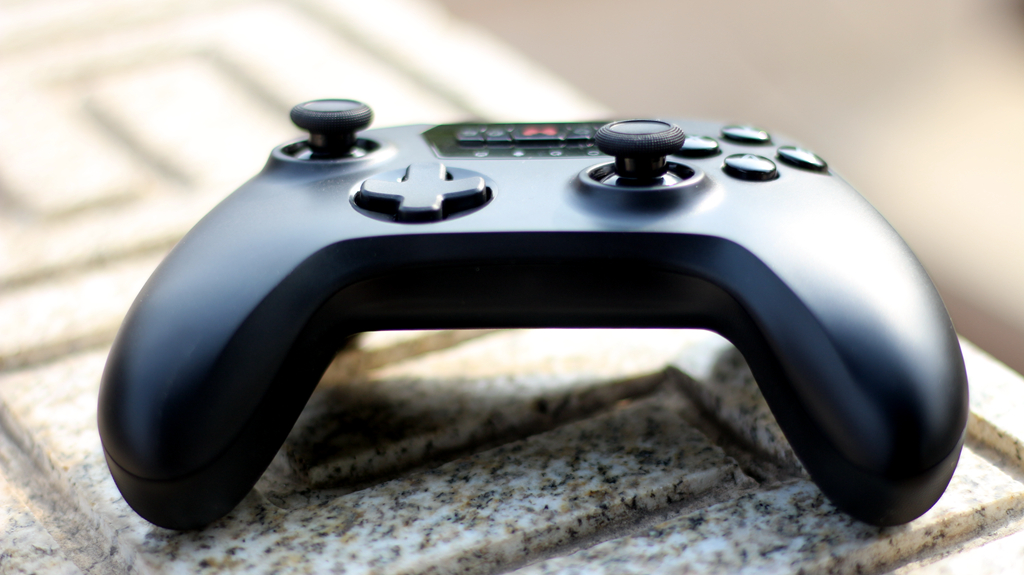 多平台试玩手游,多平台互通游戏手柄