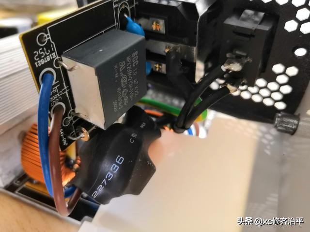 艾湃ag750w拆解,艾湃电竞ag750m拆解