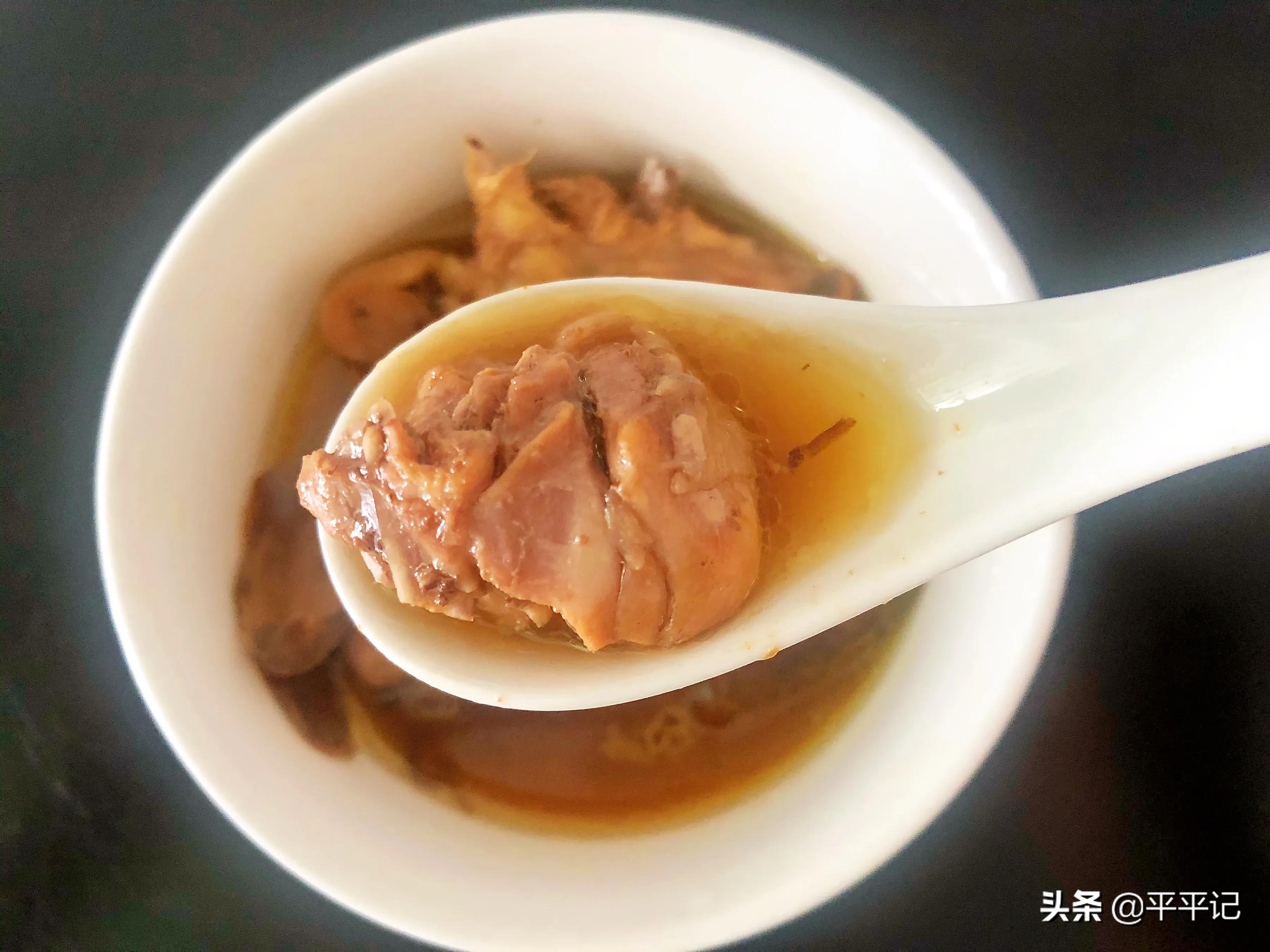 松茸炖鸡正宗做法,松茸炖鸡汤的做法大全窍门