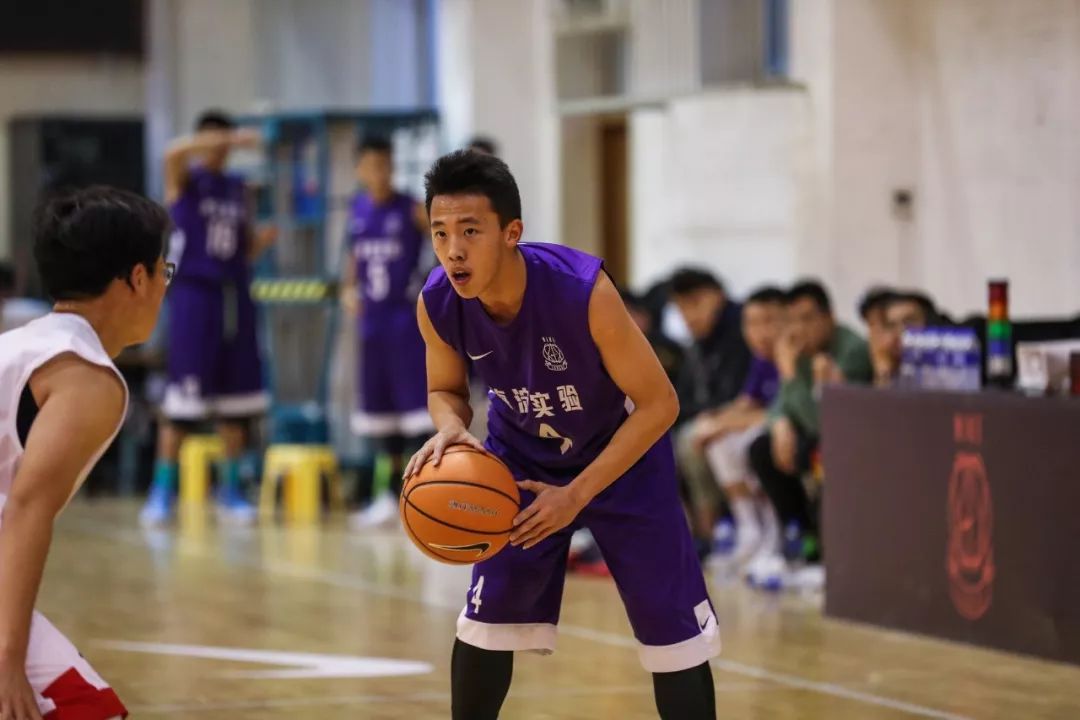 十六强激烈幸存不易新八强更强明日开战丨2018-19耐克高中联赛