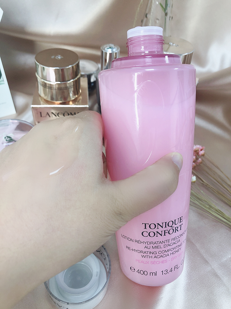 兰蔻粉水秋季护肤水哪个好用,一瓶兰蔻精华七百多