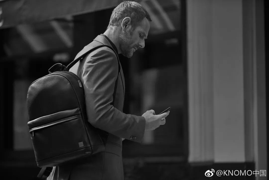 出差见客户双肩包,轻便双肩包出差不压肩膀