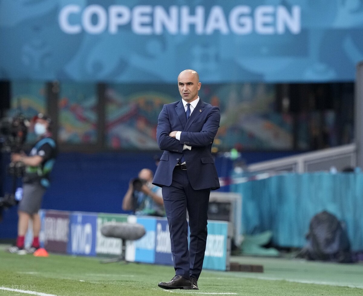 勒夫时装,欧洲杯教练帅照