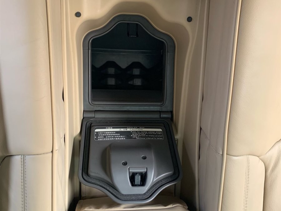 12代丰田皇冠3.0沙龙顶配版,丰田巅峰