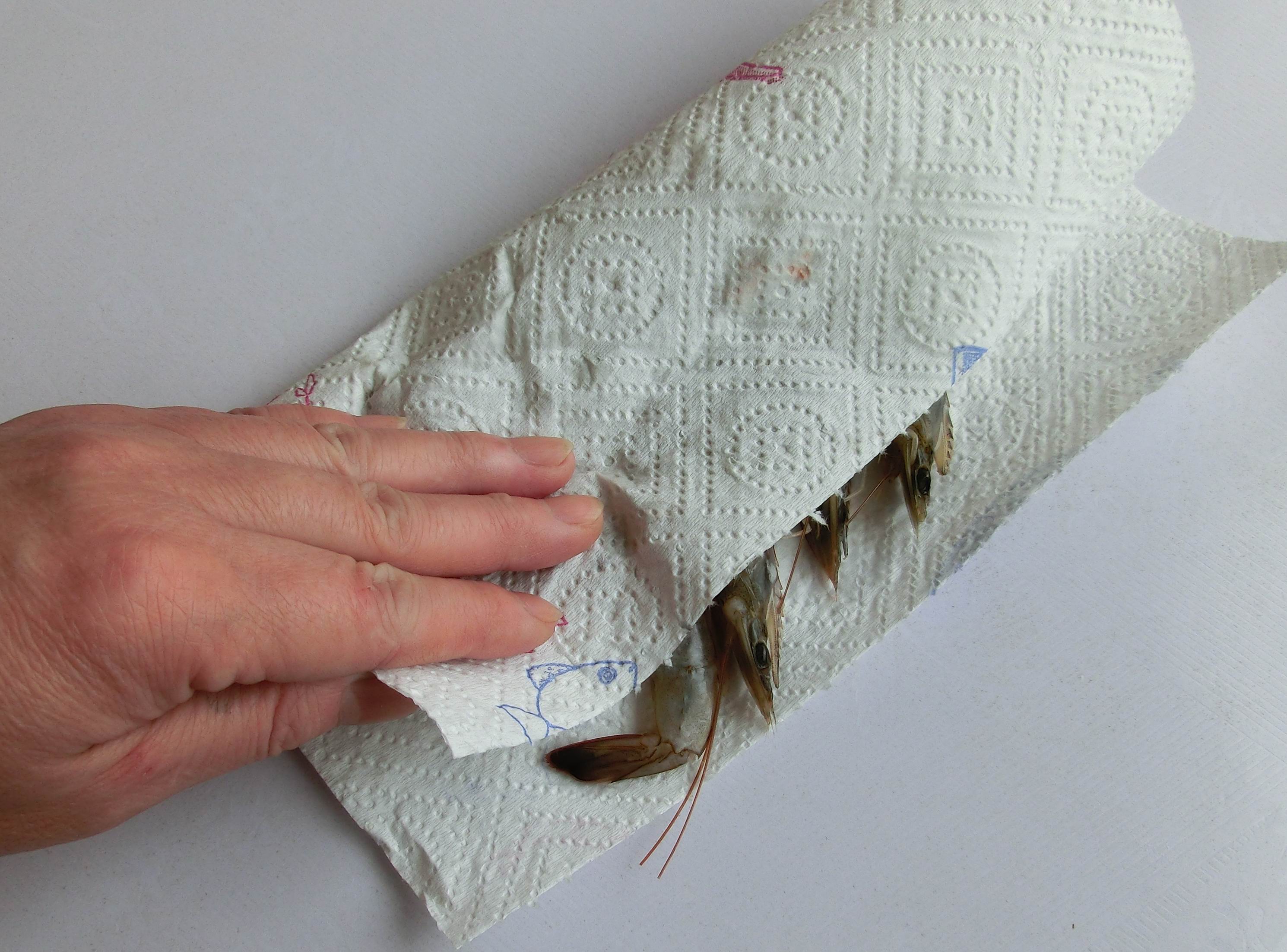 港式避风塘炒虾做法,正宗港式避风塘炒虾