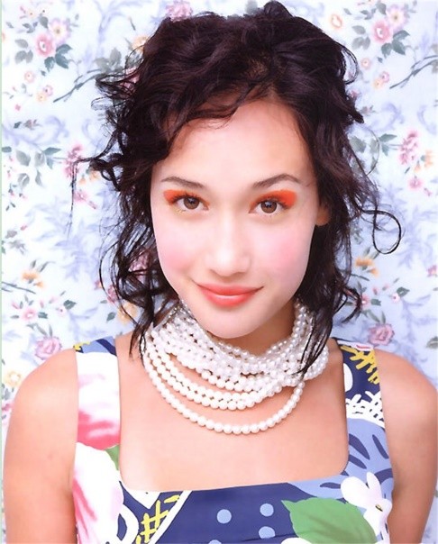 李美琪长相混血方脸,李美琪年轻写真照