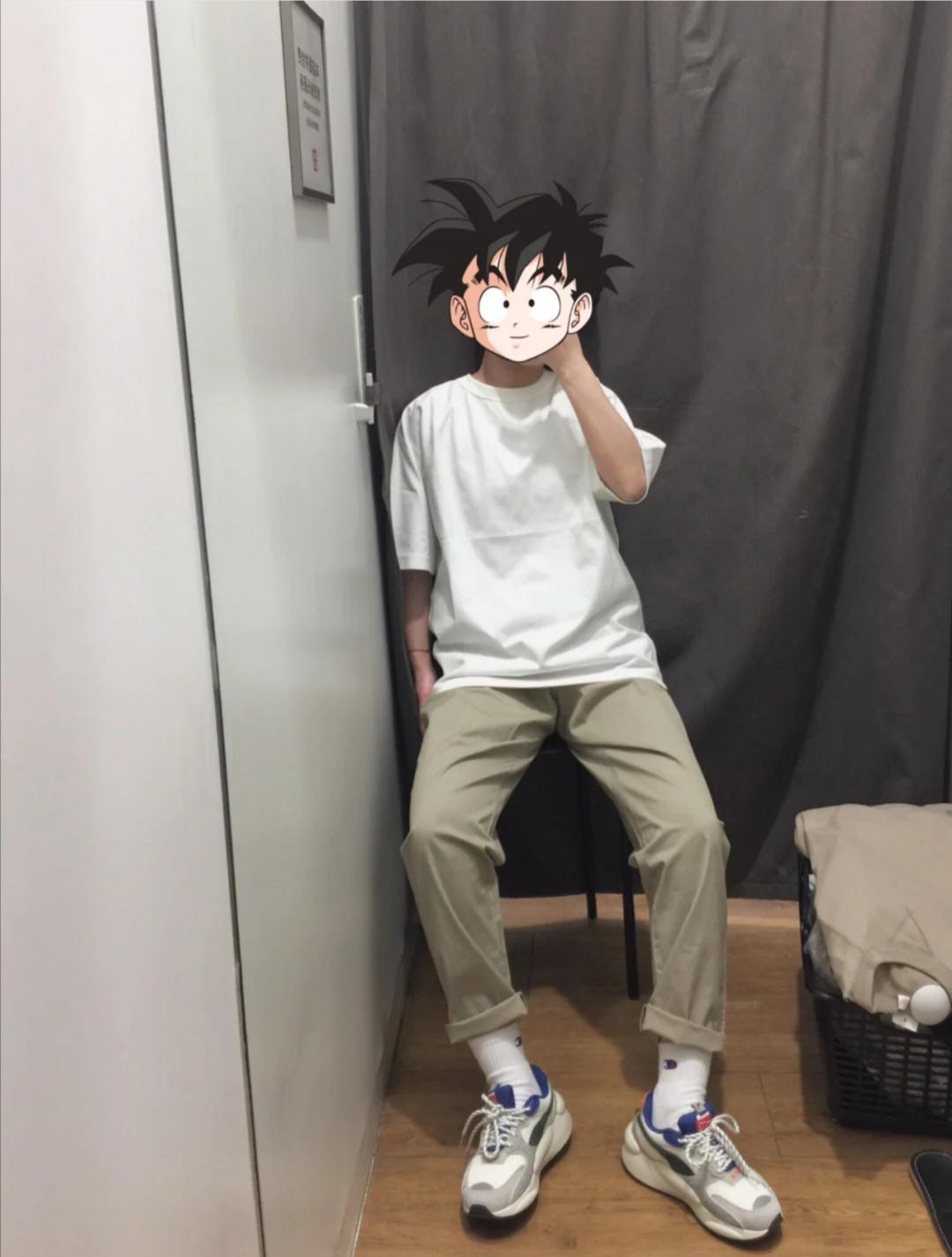 夏天如何选一个有质感的白t,夏日白t大小怎么选合适