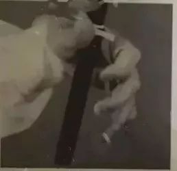 赵丹青二胡左手按弦力度,二胡赵寒阳讲左手无名指按弦