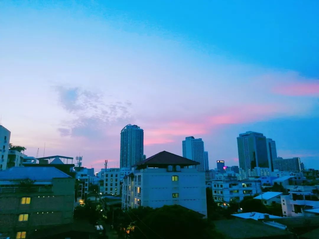 最新到泰国落地签怎么申请,教你如何在泰国落地签快速通关