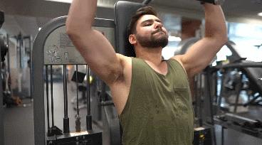 巨石强森健身计划,巨石强森训练时间表