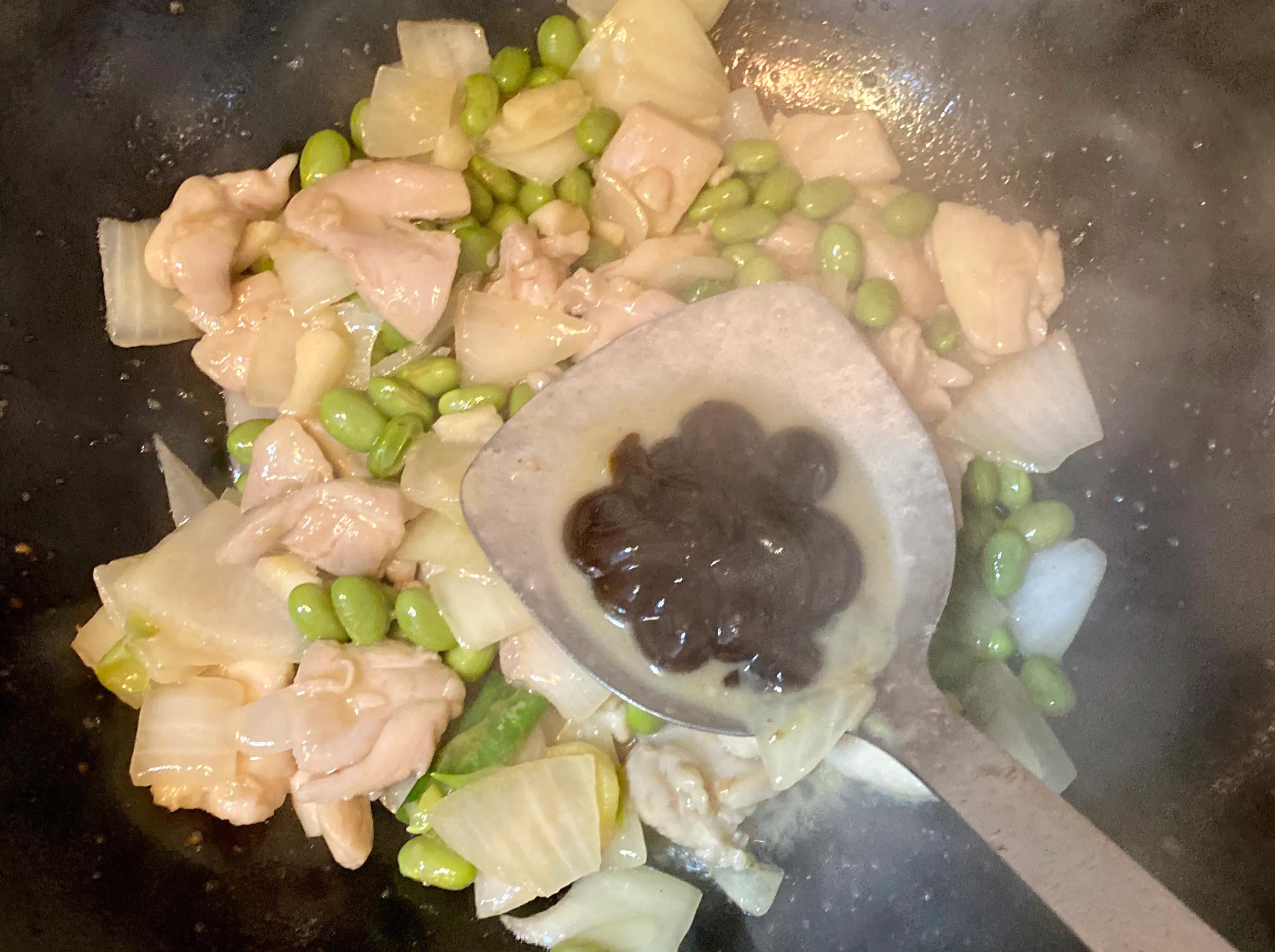 黑椒鸡肉怎么炒不柴,黑椒鸡肉怎么腌制下火锅