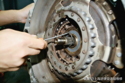 大众凌渡双离合变速箱问题,凌渡干式双离合变速箱起速慢