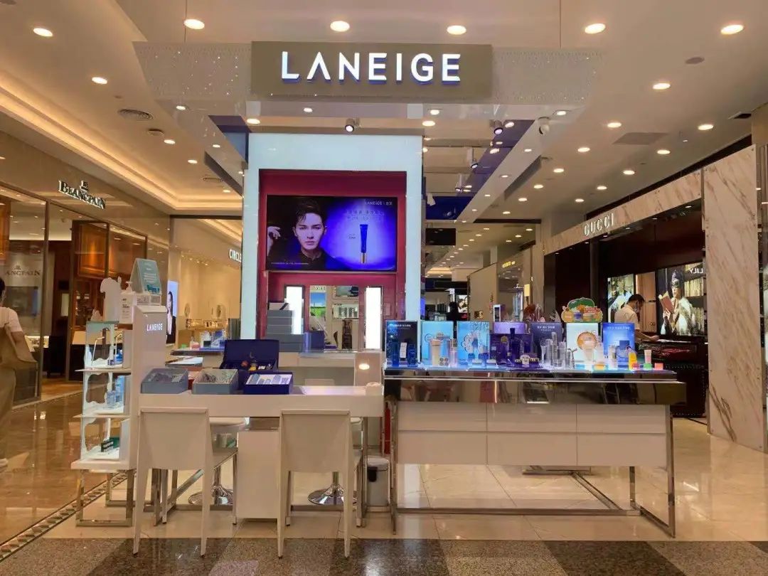 兰芝凝润柔光气垫新年版,兰芝13号气垫经典款