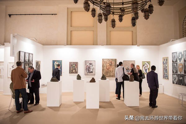 霸气的外貌下有个温柔的内心,霸气的背后隐藏着温柔和可爱