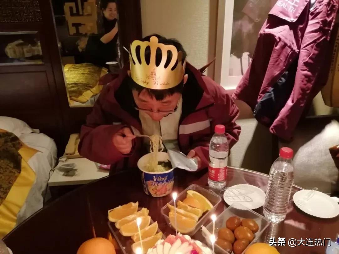 瓦房店市医护人员,瓦房店驰援武汉白衣天使凯旋