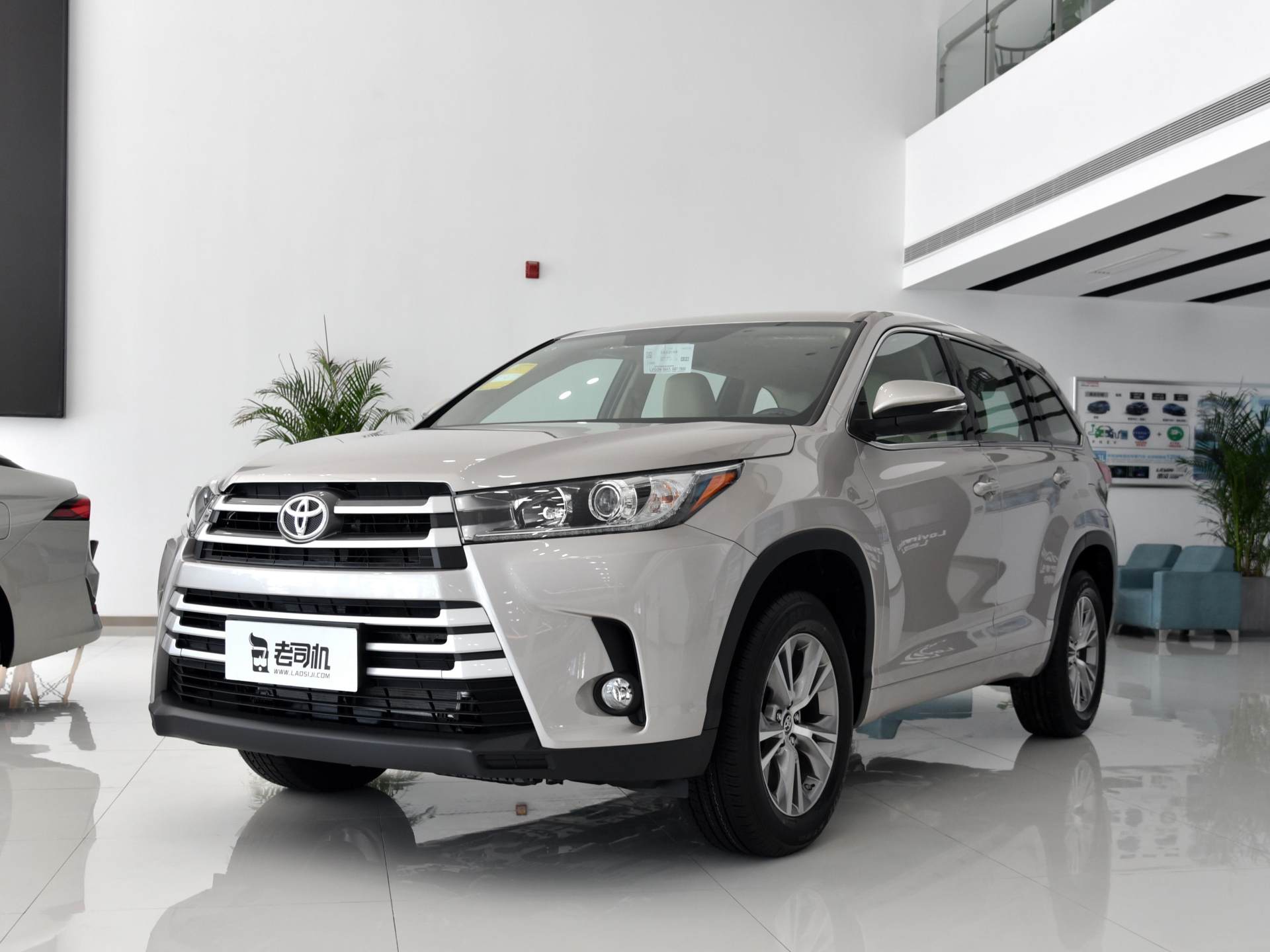 中型suv空间大省油耐造十五万内,中型suv日系