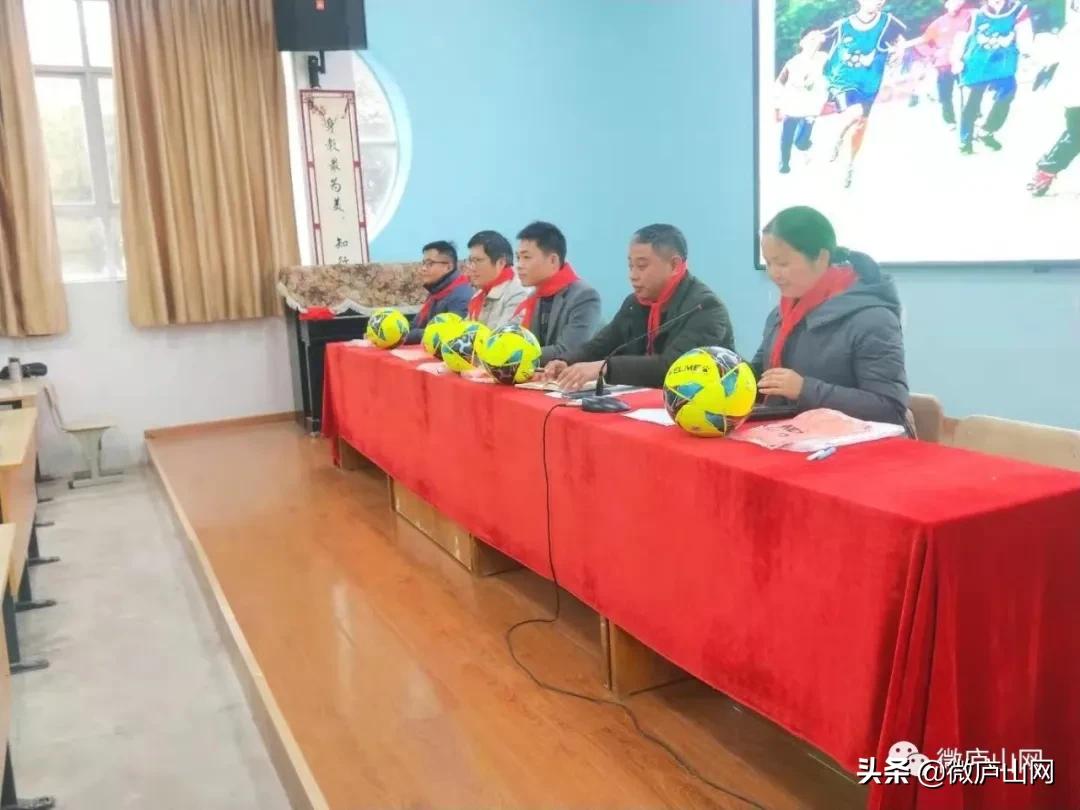 足球进校园特色学校,足球应该进中小学课堂