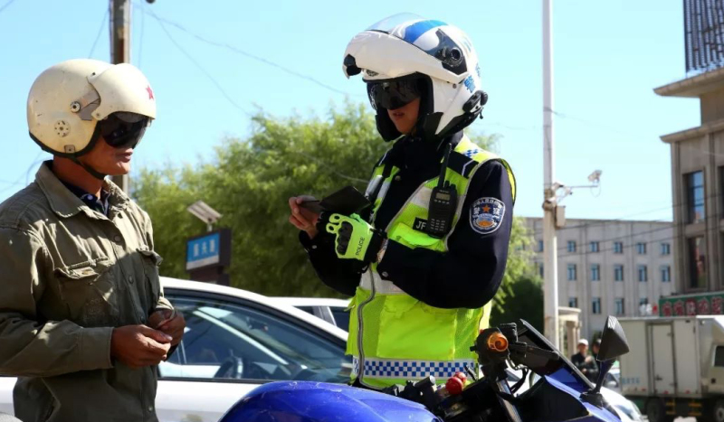 公安局推动主题教育走深走实,公安多方面开展主题教育工作